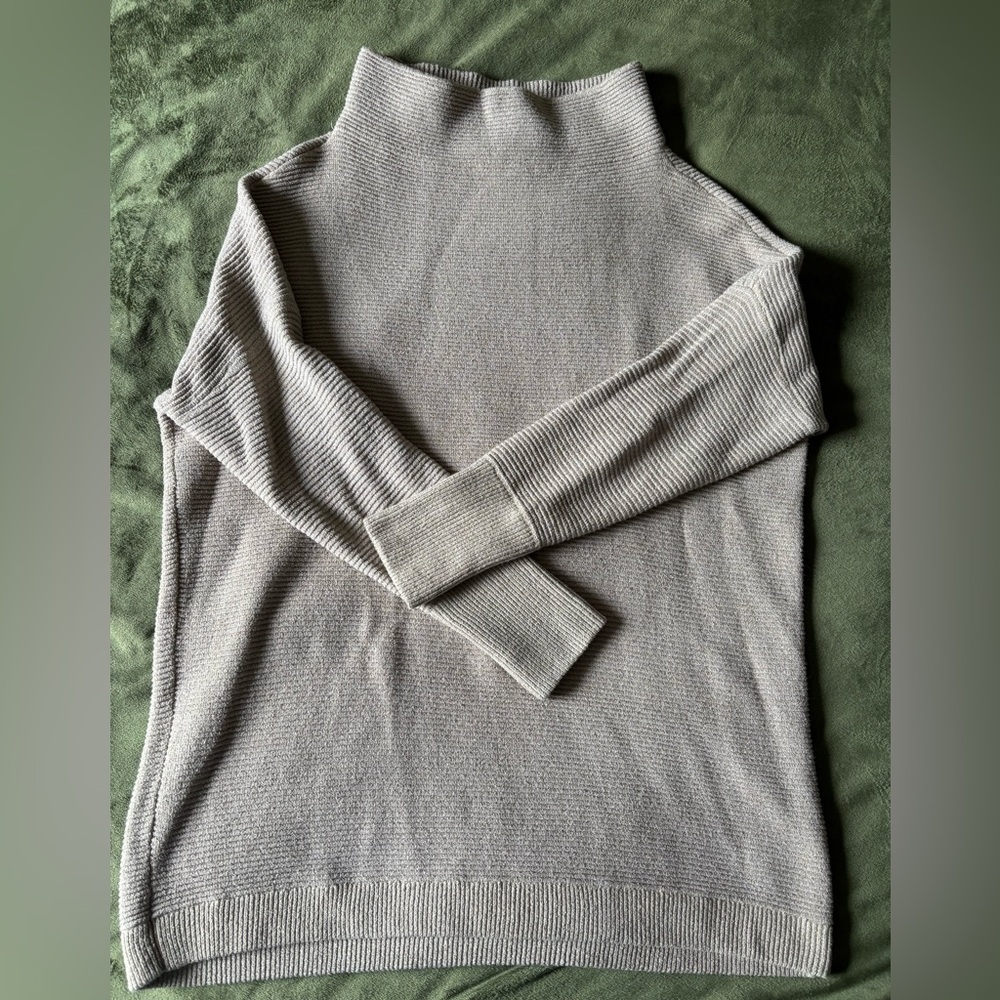RD Style Gray Turtleneck Sweater